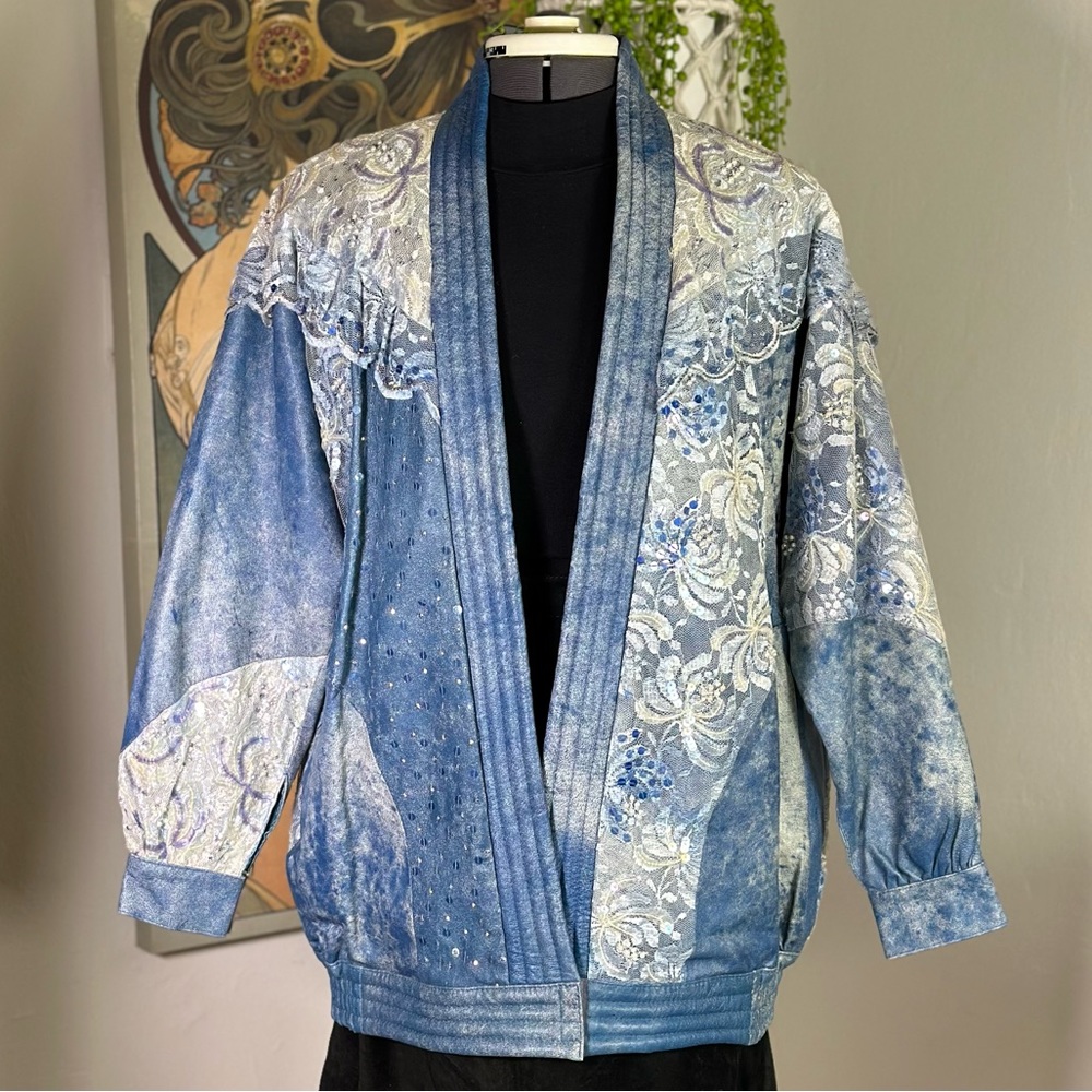 Women’s vintage 80s Capriccio Lace, Sequins, & Beaded Blue Blazer Jacket
